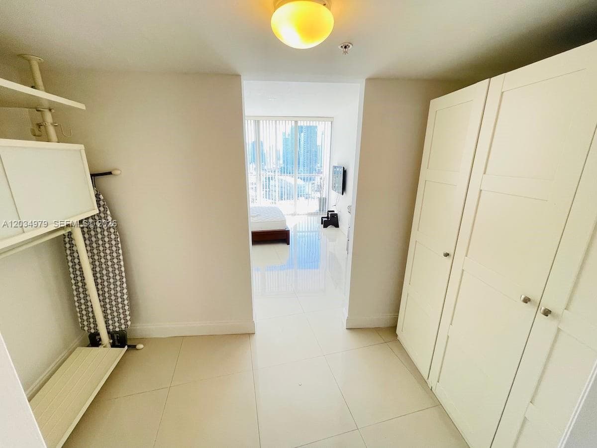 1750 N Bayshore Dr # 3010, Miami FL 33132 — 23