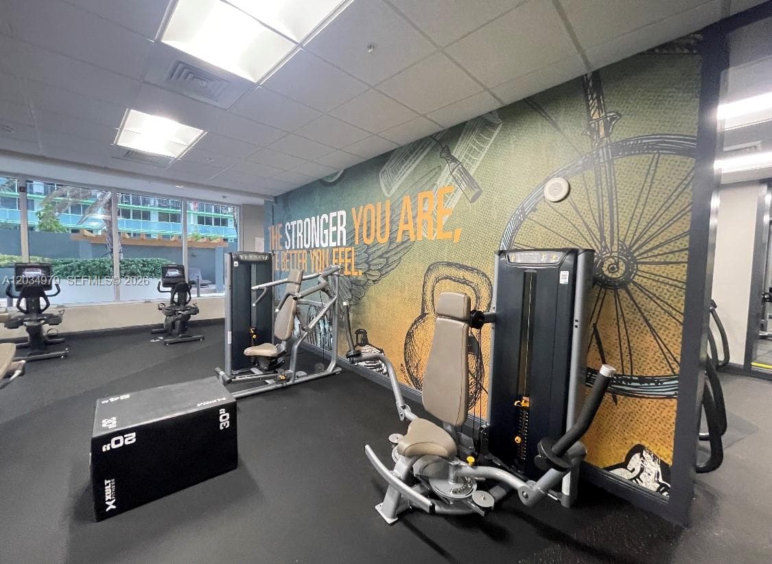 1750 N Bayshore Dr # 3010, Miami FL 33132 — 38
