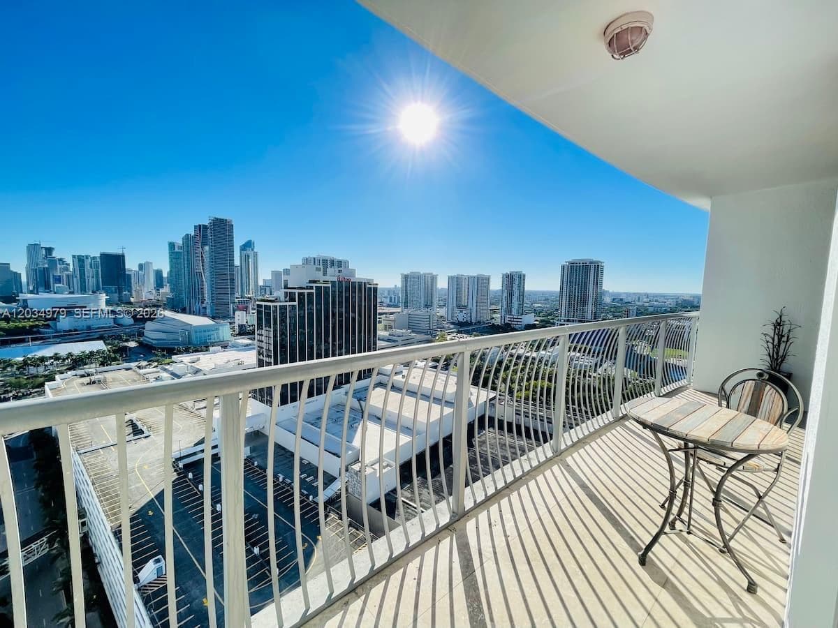 1750 N Bayshore Dr # 3010, Miami FL 33132 — 29