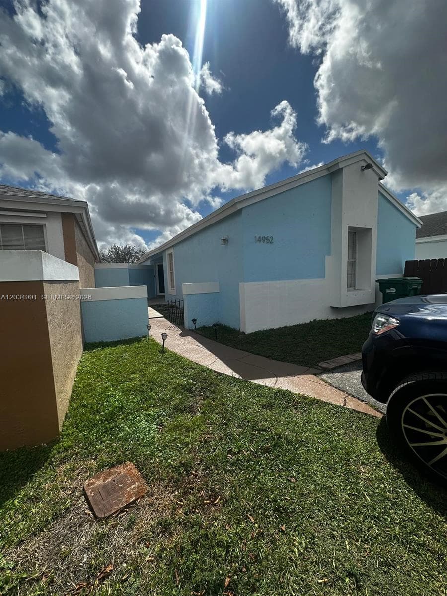 14952 SW 75th Ter, Miami FL 33193 — 1