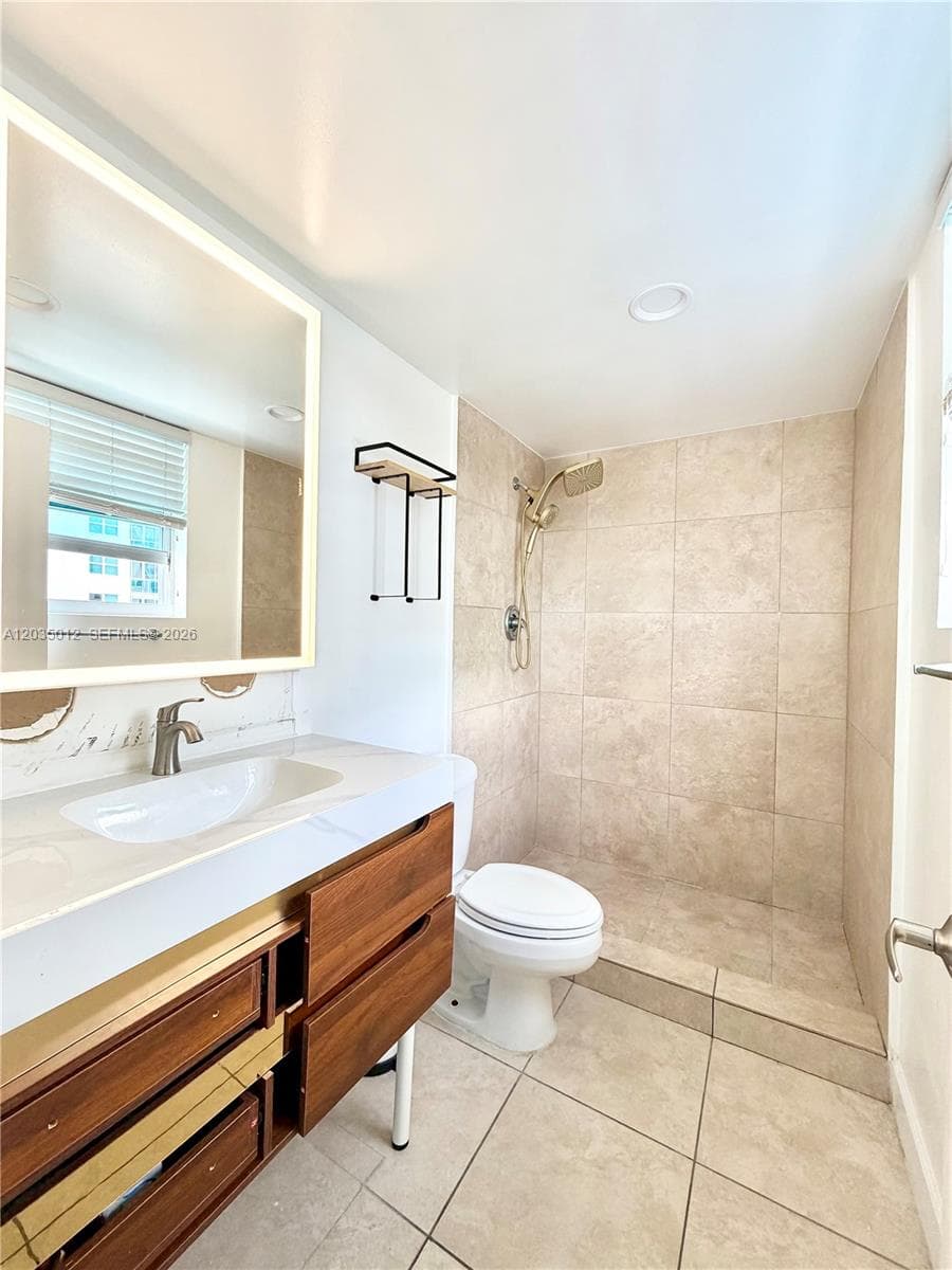 7501 E Treasure Dr # 6T, North Bay Village FL 33141 — 9