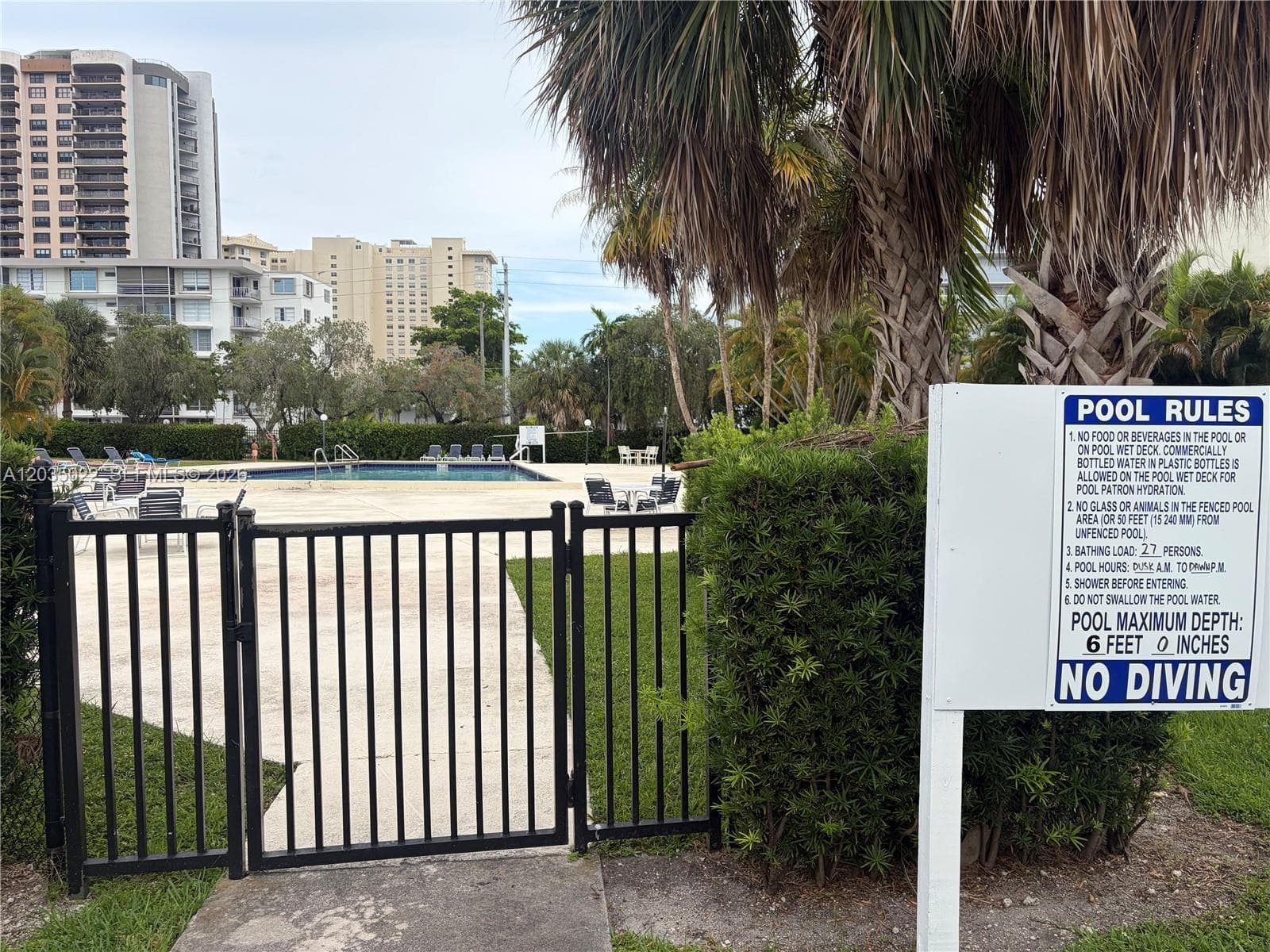 1655 NE 115th St # 29B, Miami FL 33181 — 13