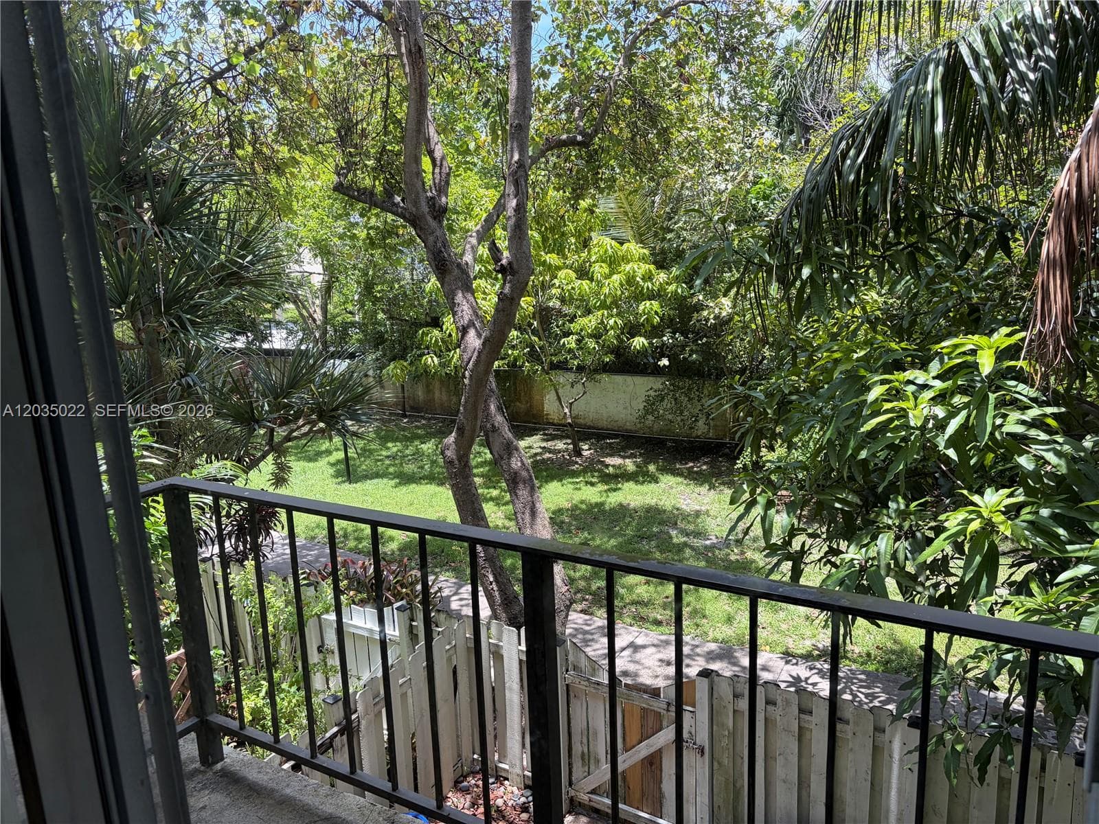 1655 NE 115th St # 29B, Miami FL 33181 — 1
