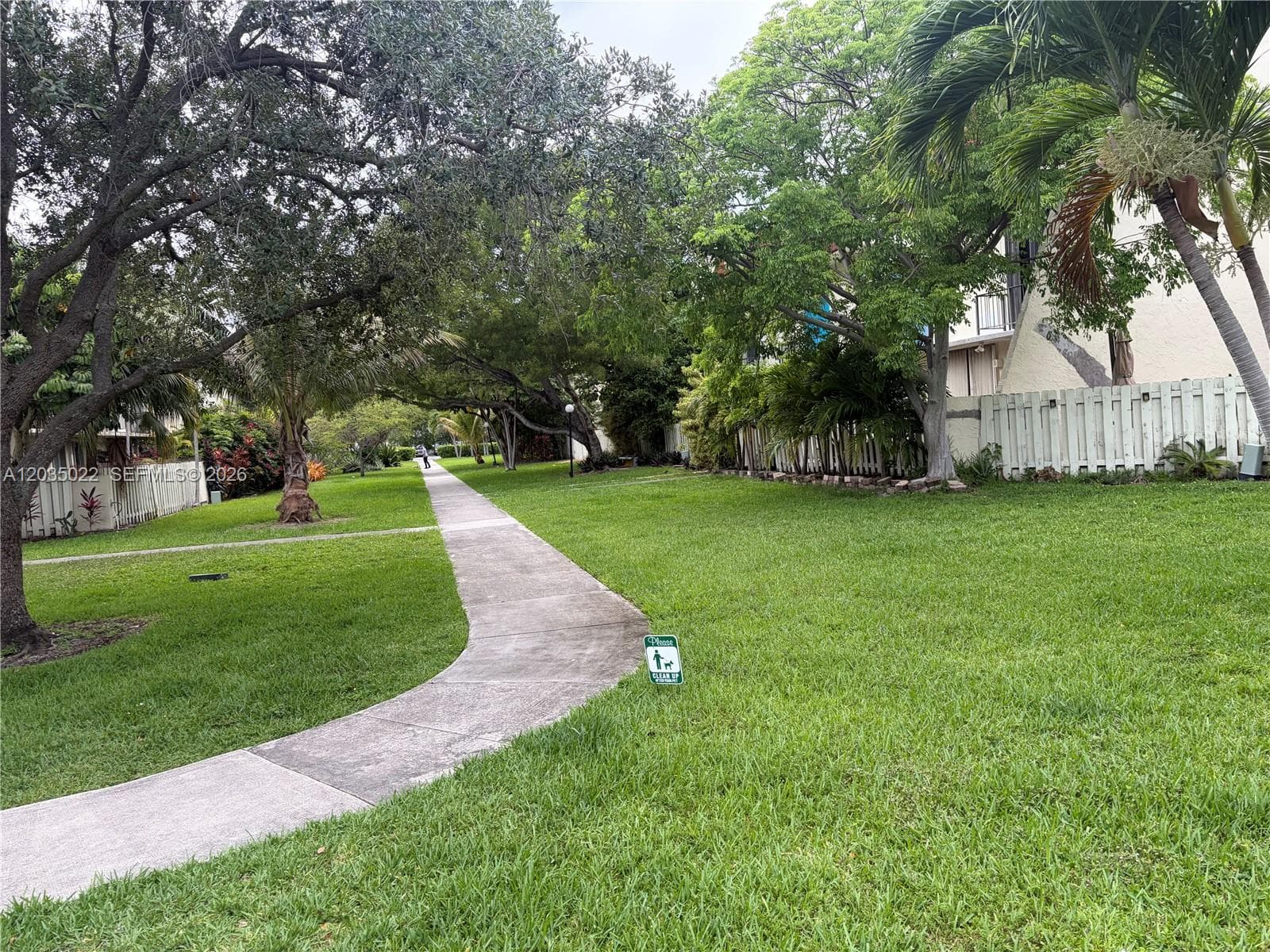 1655 NE 115th St # 29B, Miami FL 33181 — 15