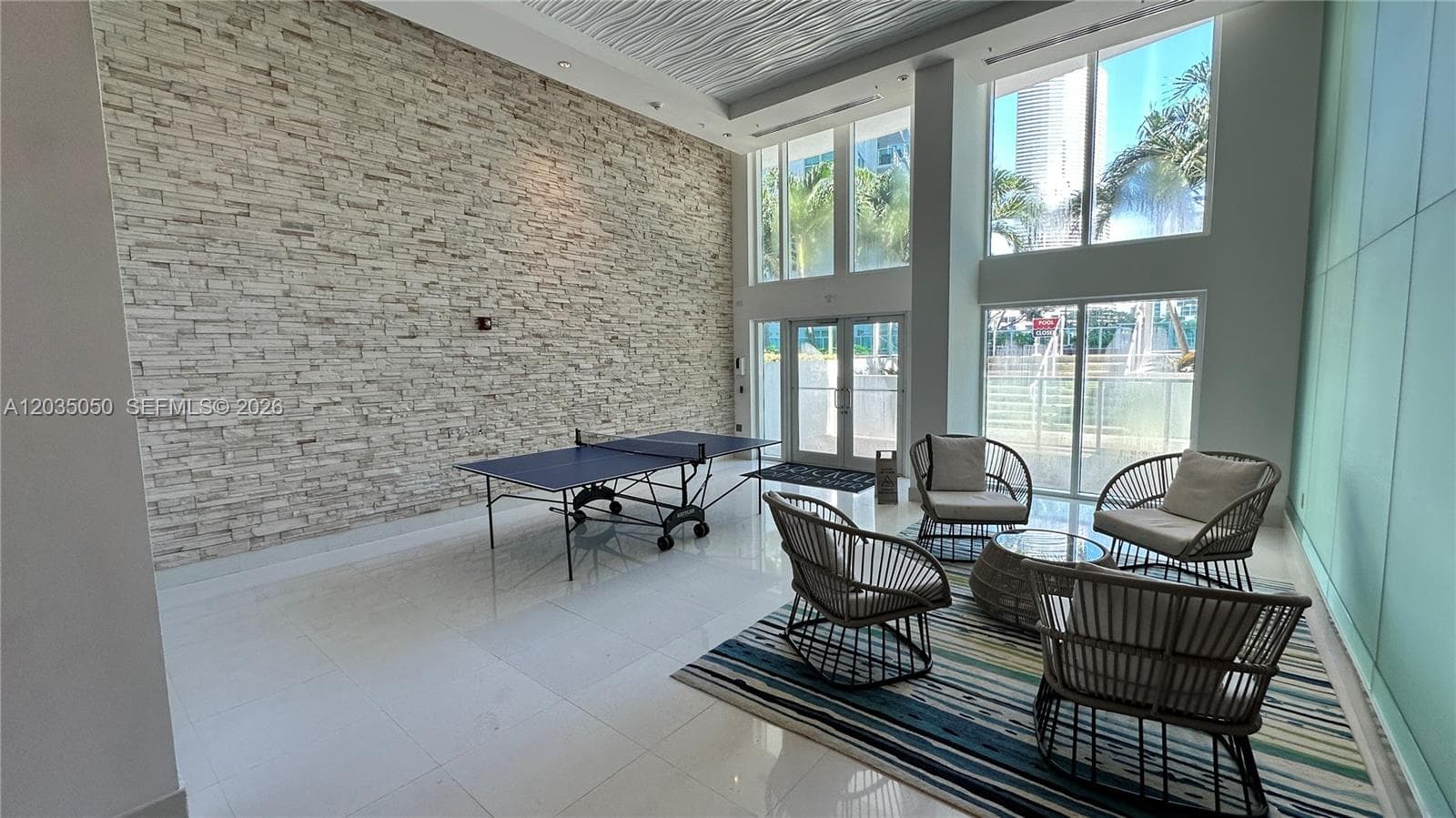 41 SE 5th St # 1104, Miami FL 33131 — 27