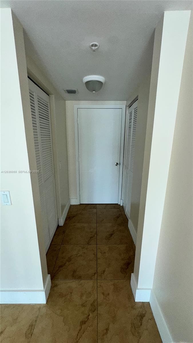 41 SE 5th St # 1104, Miami FL 33131 — 13