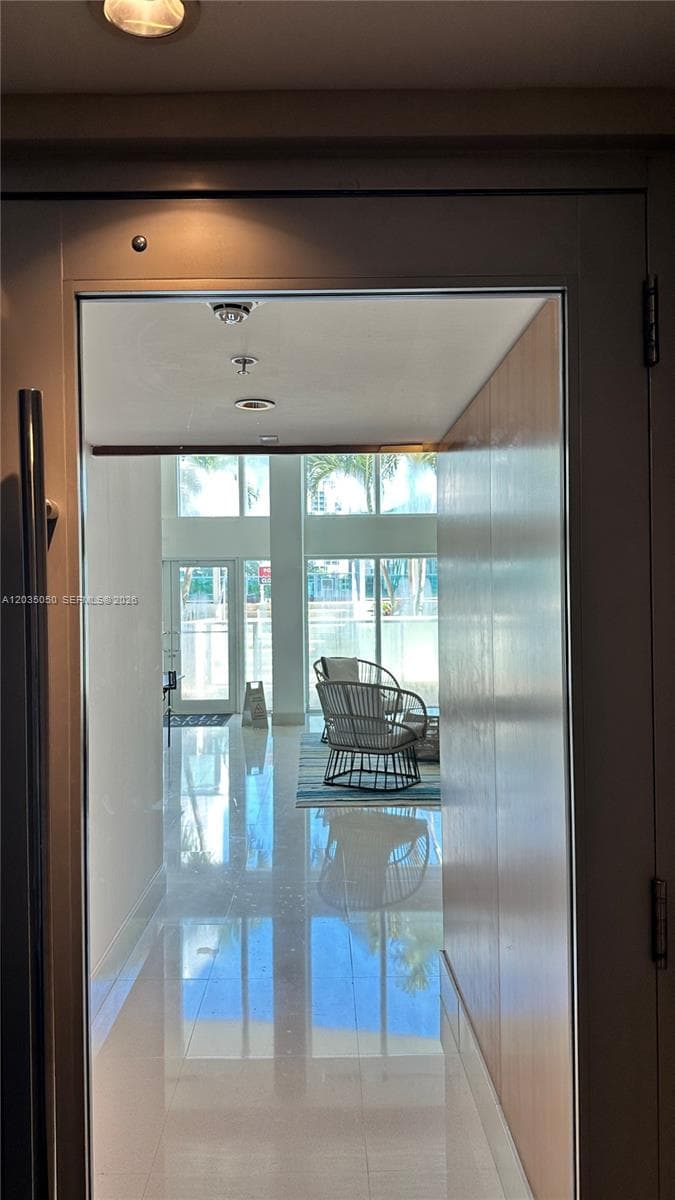 41 SE 5th St # 1104, Miami FL 33131 — 26