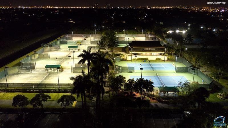 4825 NW 98th Place, Doral FL 33178 — 62