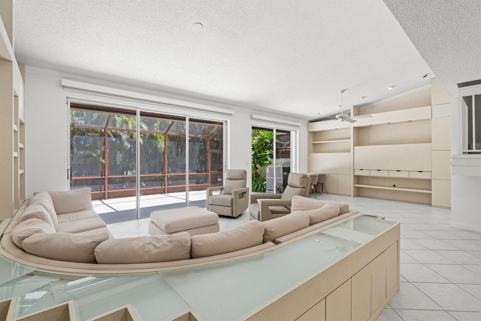 4825 NW 98th Place, Doral FL 33178 — 12