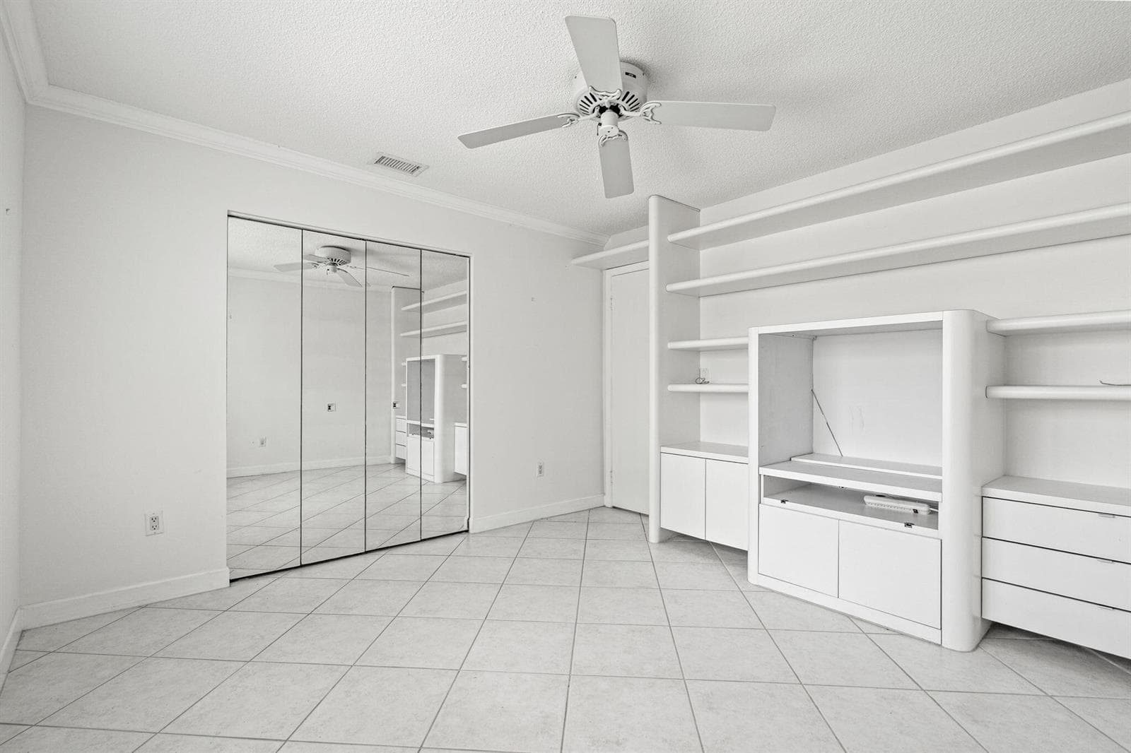 4825 NW 98th Place, Doral FL 33178 — 24