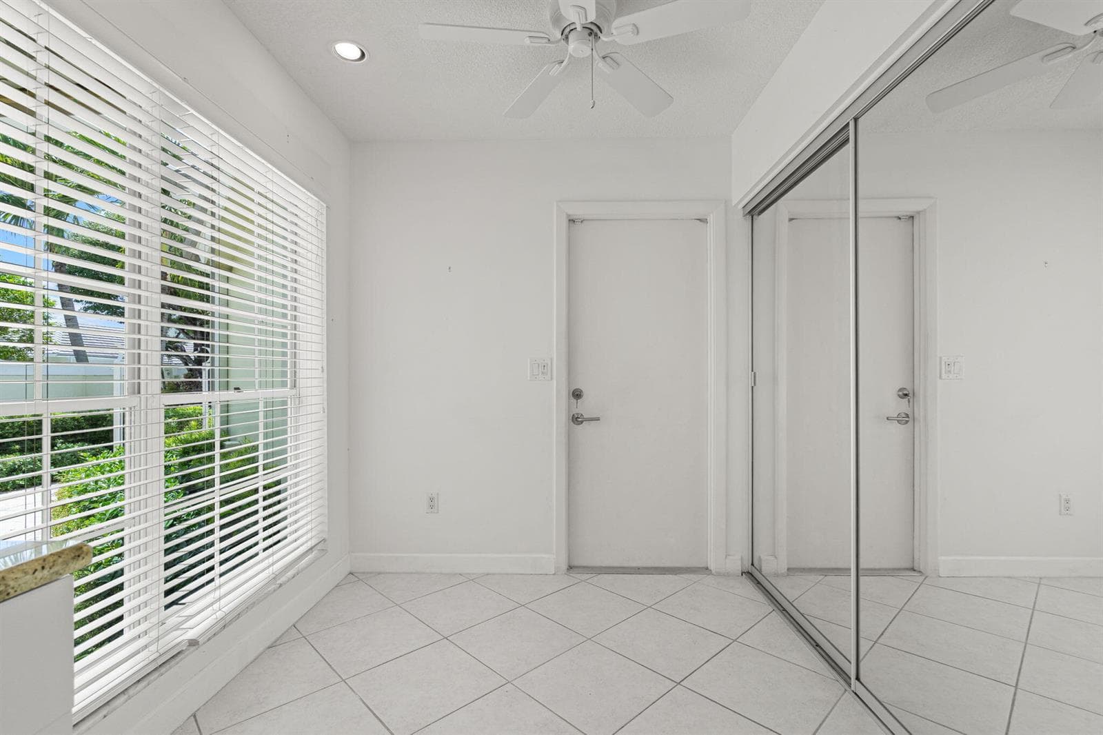 4825 NW 98th Place, Doral FL 33178 — 19