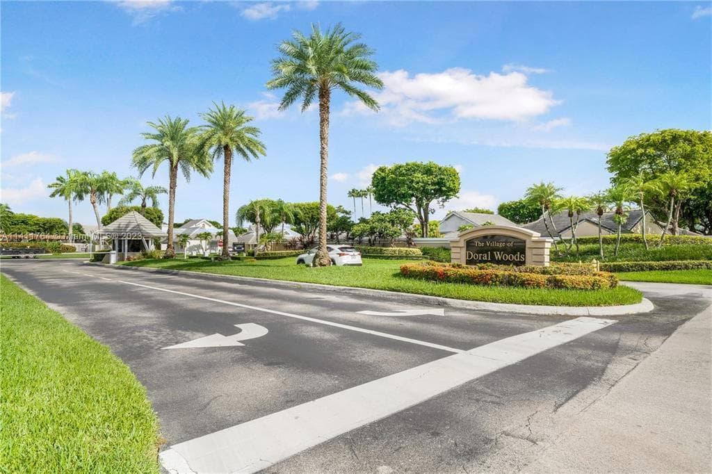 4825 NW 98th Place, Doral FL 33178 — 44