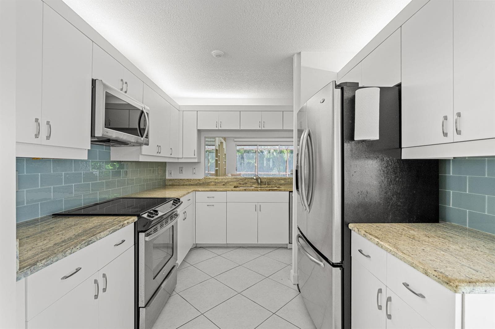 4825 NW 98th Place, Doral FL 33178 — 21