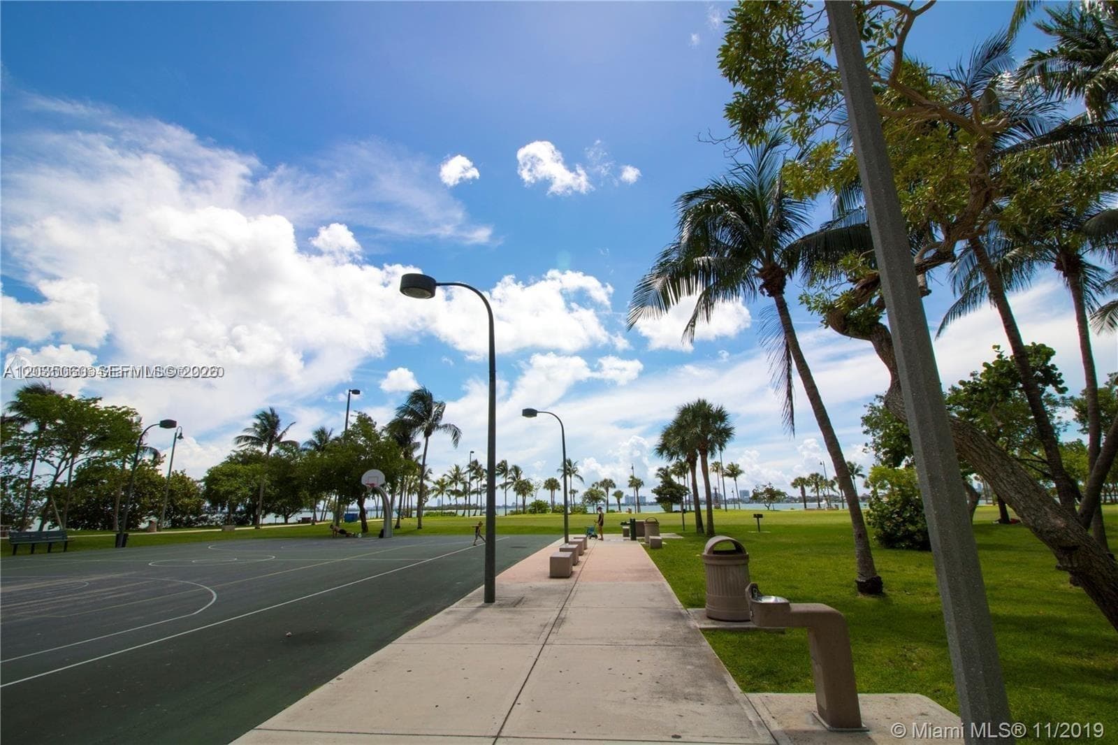 1900 N Bayshore Dr # 3403, Miami FL 33132 — 25