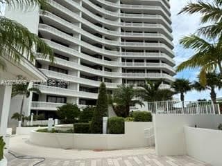 3000 Island Blvd # 603, Aventura FL 33160 — 1