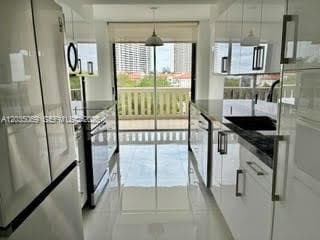 3000 Island Blvd # 603, Aventura FL 33160 — 11
