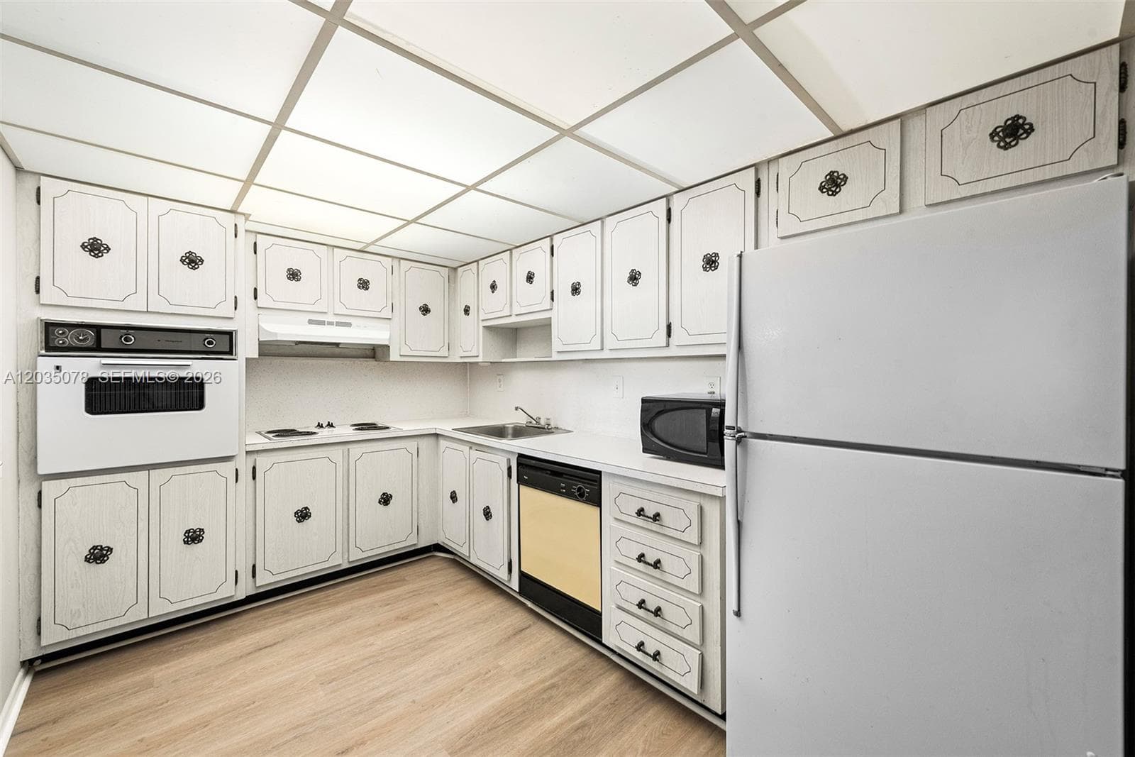 19380 Collins Ave # 317, Sunny Isles Beach FL 33160 — 8