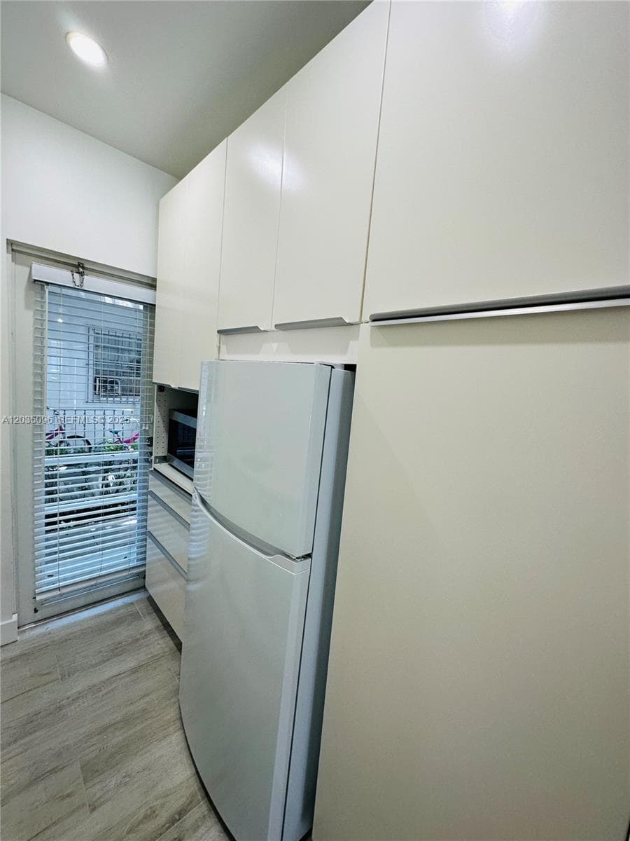 745 13th St # 6, Miami Beach FL 33139 — 9