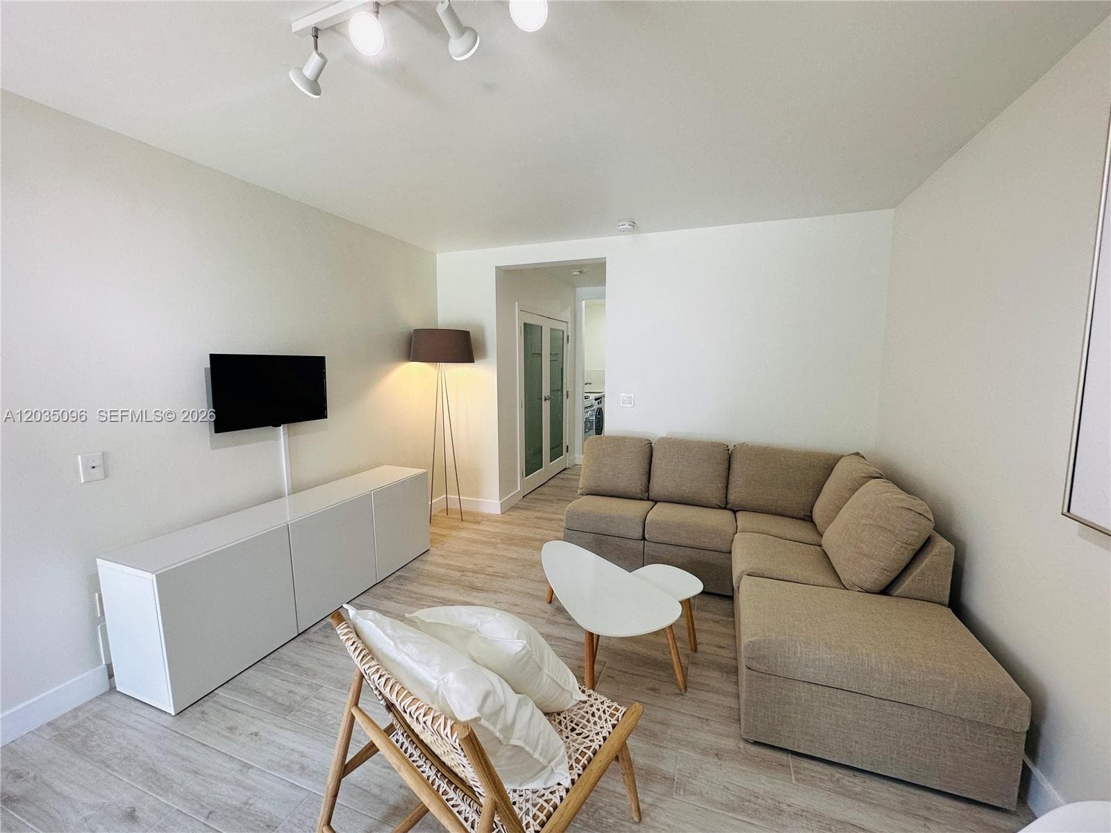 745 13th St # 6, Miami Beach FL 33139 — 4