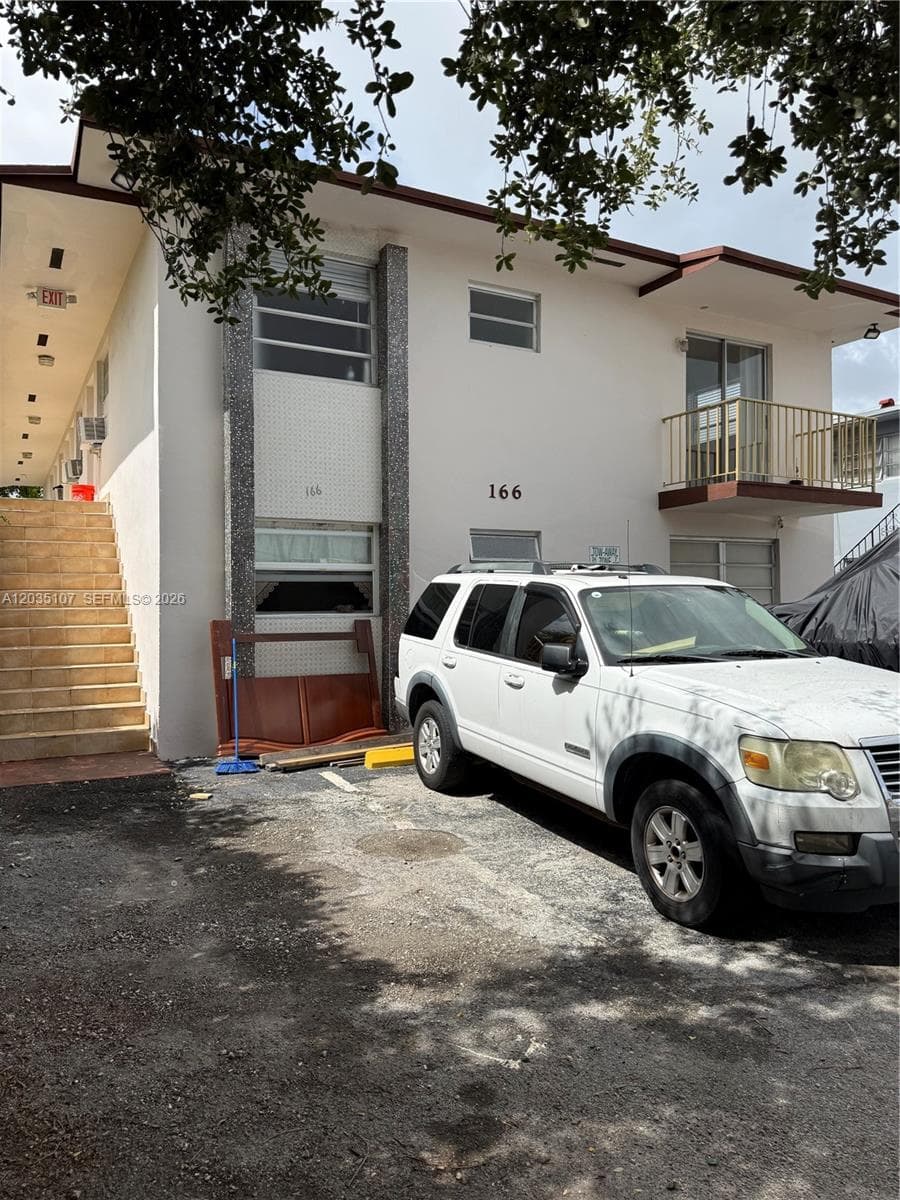 166 W 8th St # 3, Hialeah FL 33010 — 1