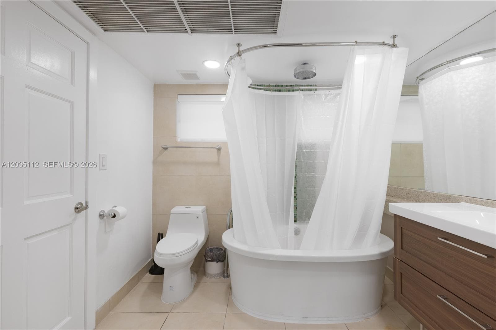 1024 Ocean Dr # A402, Miami Beach FL 33139 — 3