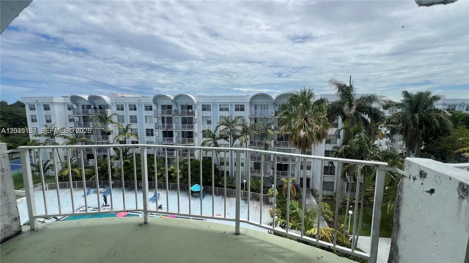 486 NW 165th St Rd # 606, Miami FL 33169 — 6