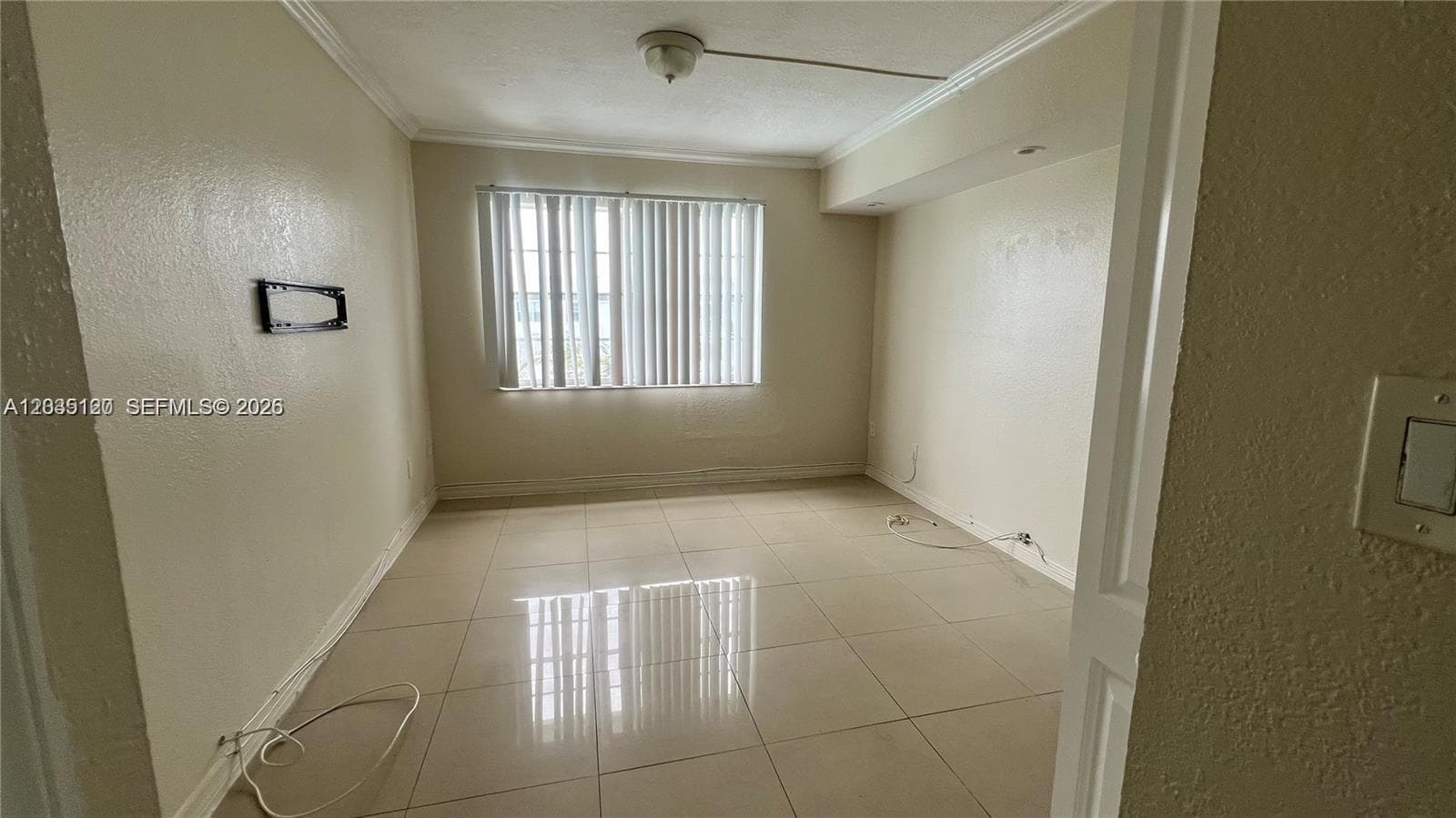 486 NW 165th St Rd # 606, Miami FL 33169 — 11