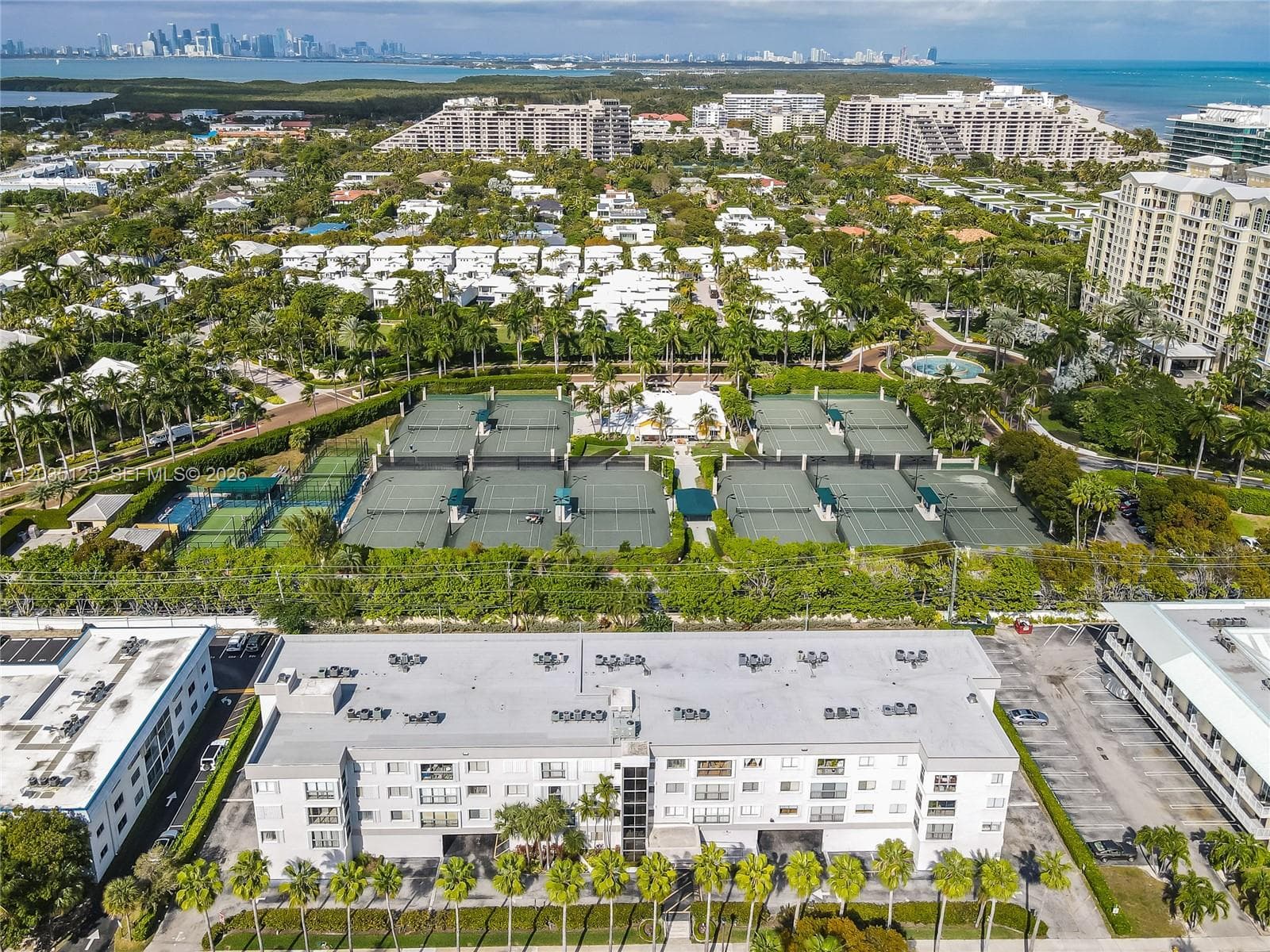 Solimar Condo Of Key Bisc, Key Biscayne, FL — 2