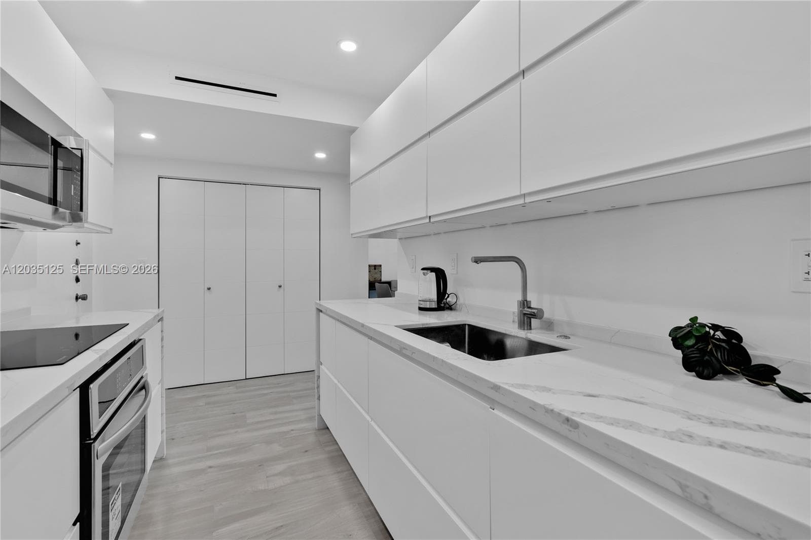 Solimar Condo Of Key Bisc, Key Biscayne, FL — 22