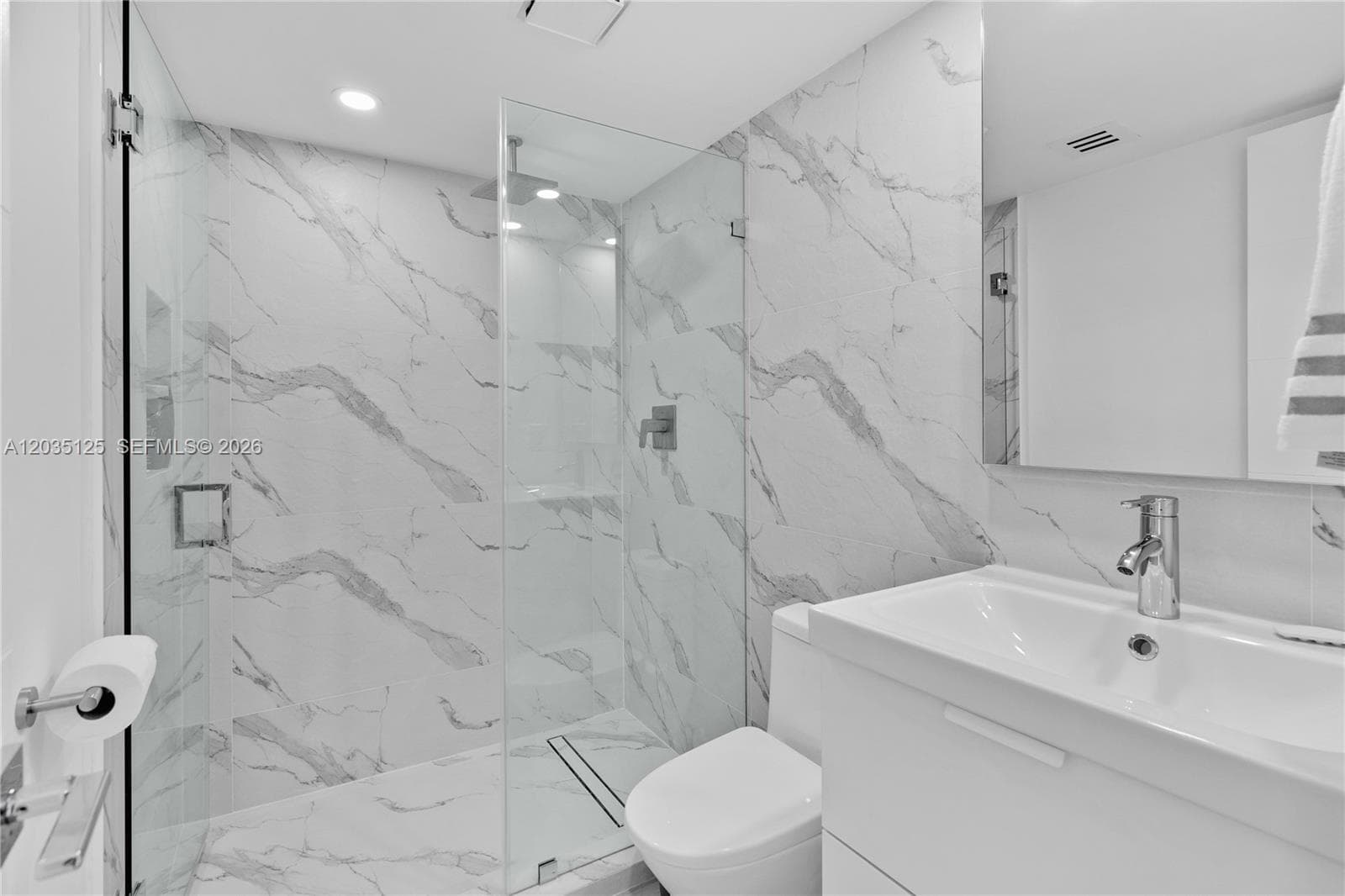 Solimar Condo Of Key Bisc, Key Biscayne, FL — 32