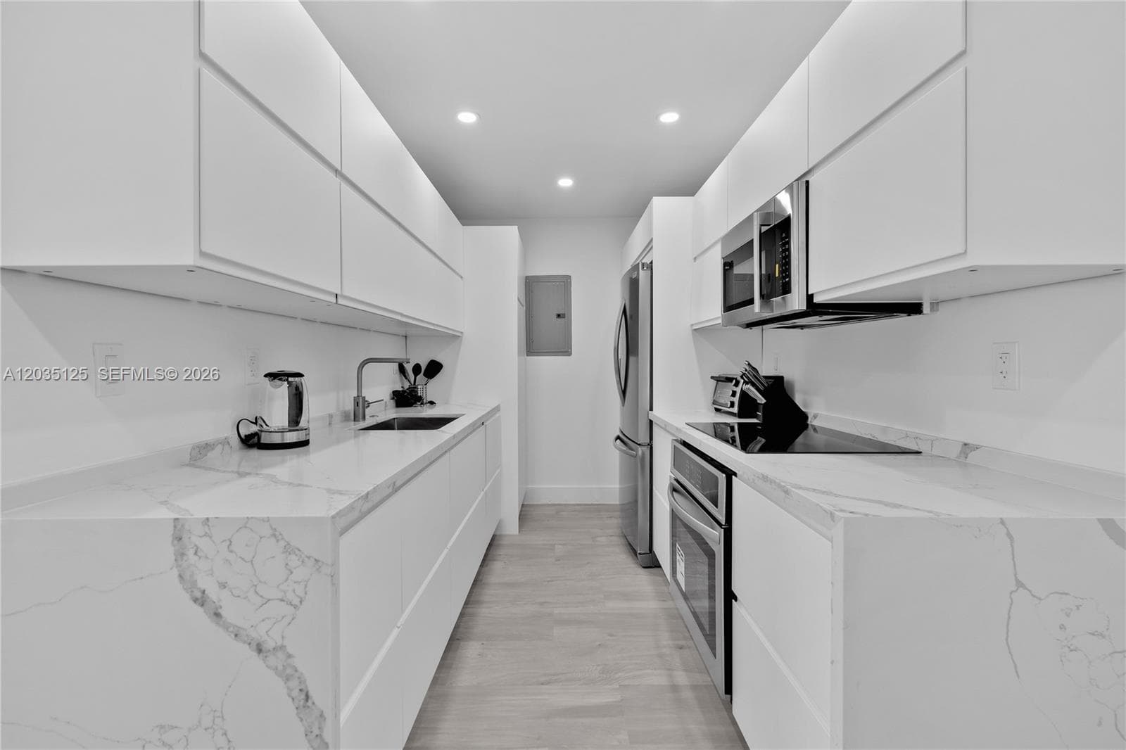 Solimar Condo Of Key Bisc, Key Biscayne, FL — 20