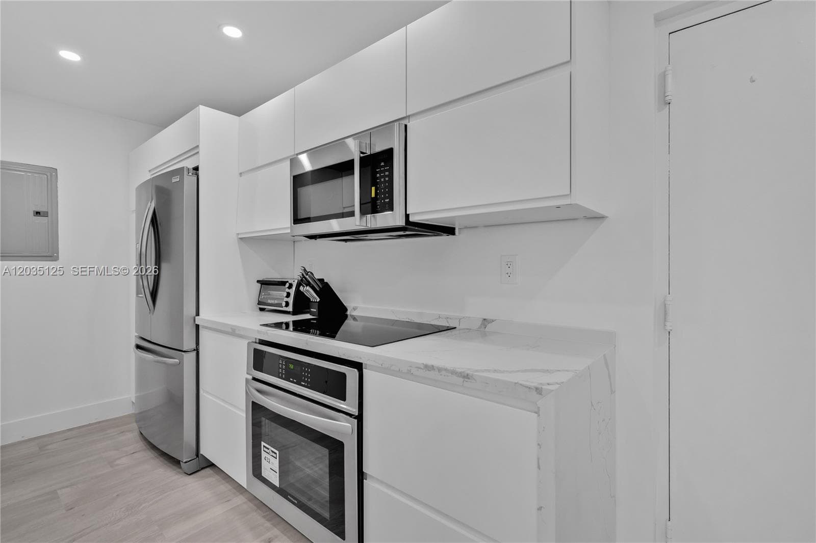 Solimar Condo Of Key Bisc, Key Biscayne, FL — 21