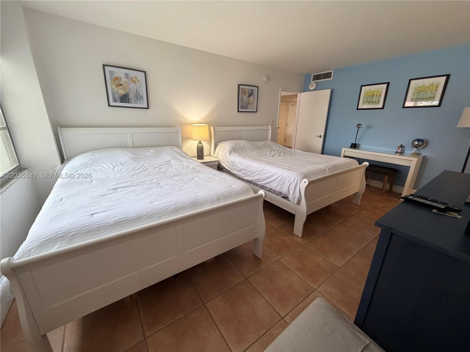 5161 Collins Ave # 310, Miami Beach FL 33140 — 17