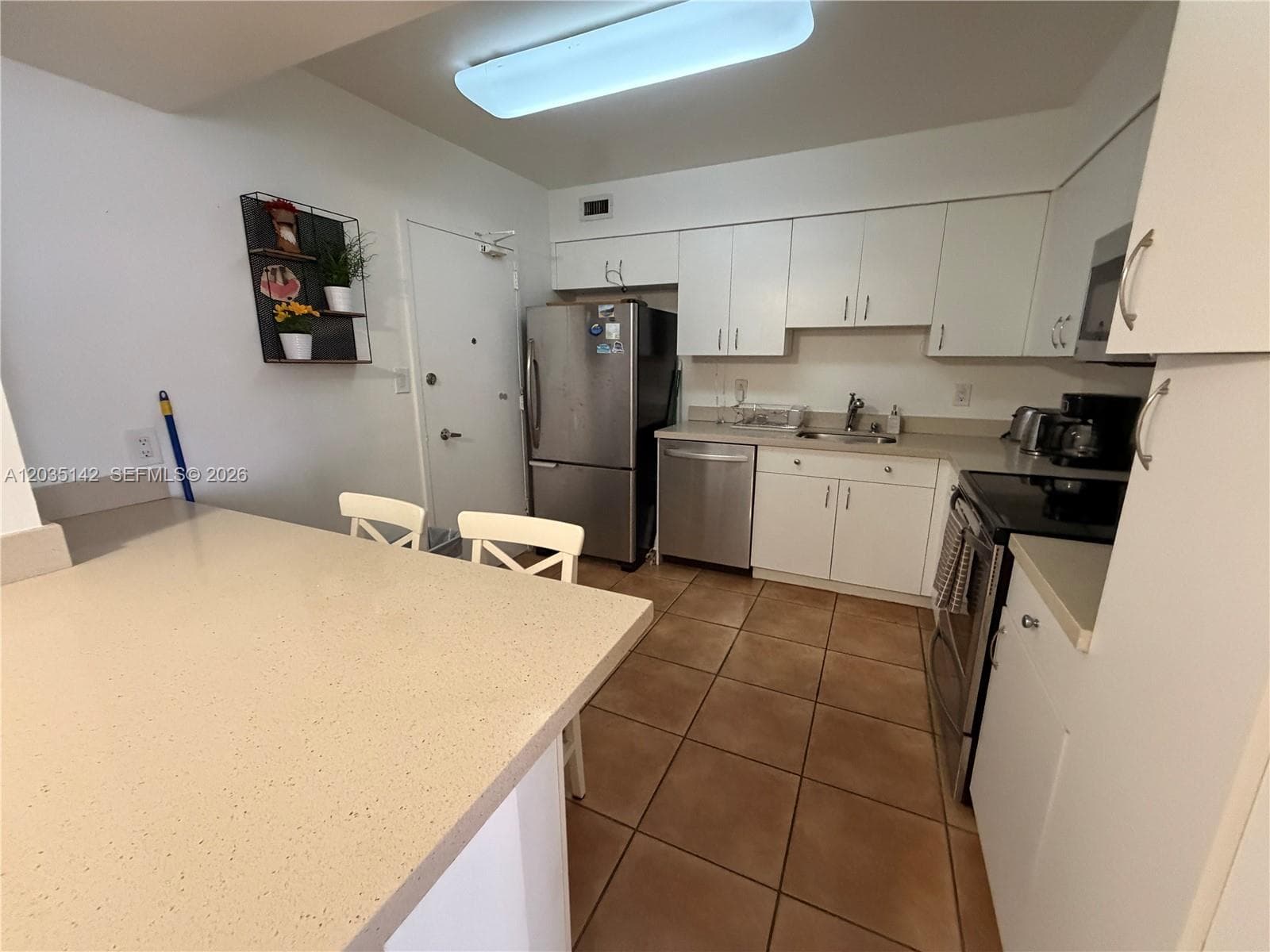 5161 Collins Ave # 310, Miami Beach FL 33140 — 10