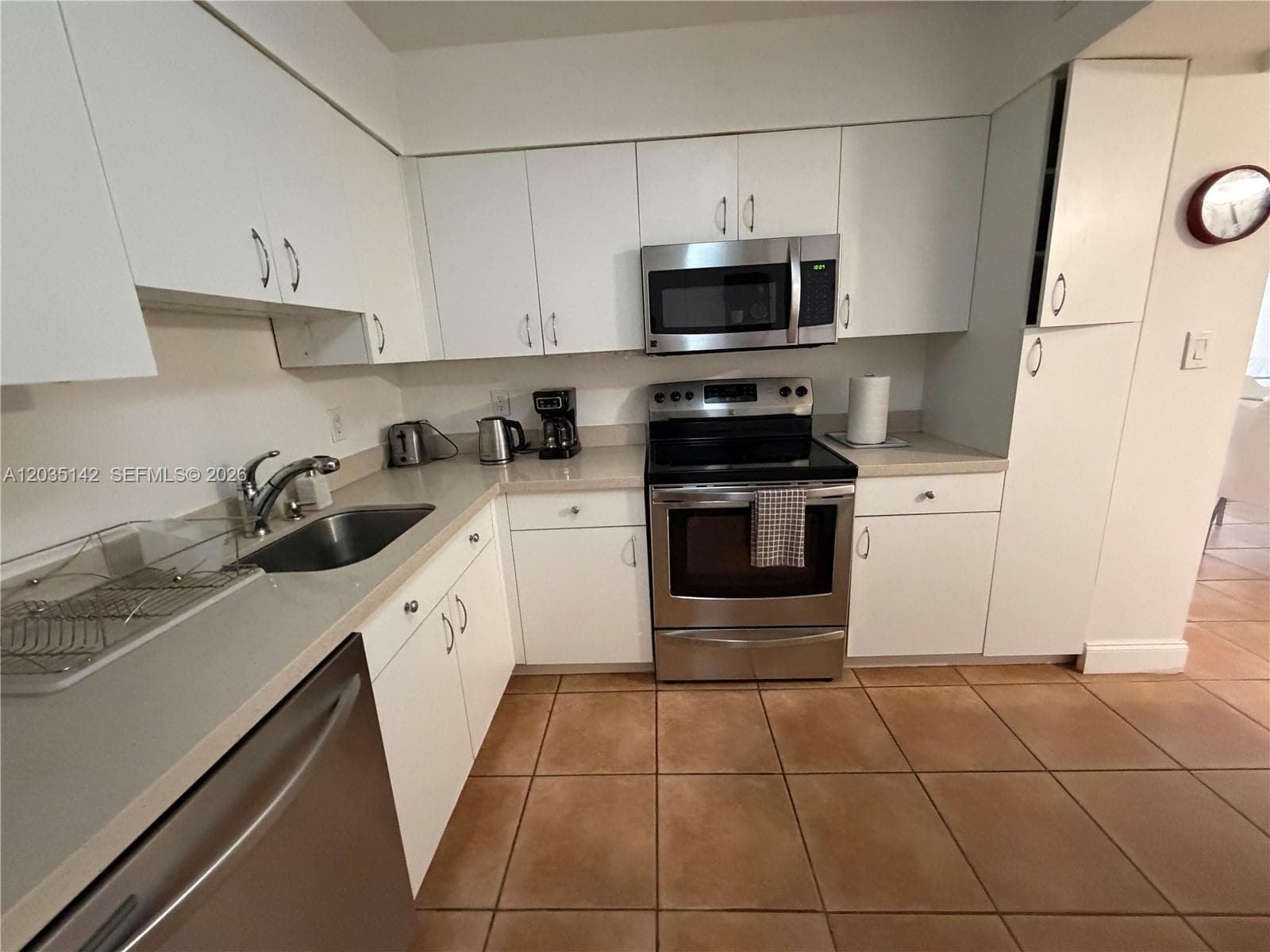 5161 Collins Ave # 310, Miami Beach FL 33140 — 11