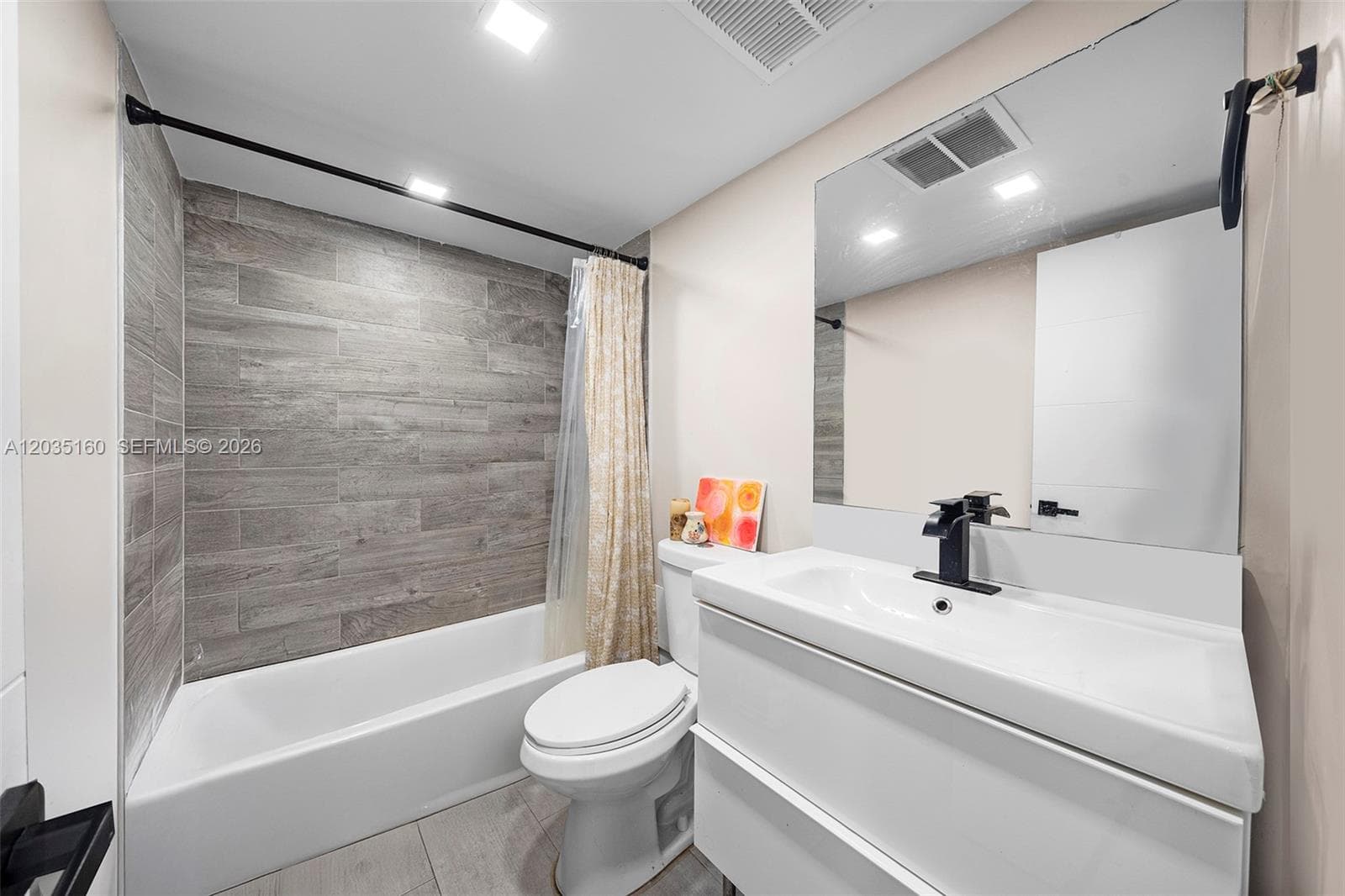 3401 N Country Club Dr # 105, Aventura FL 33180 — 14