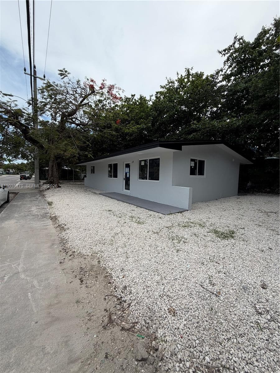 3220 Plaza St # 3220, Miami FL 33133 — 2