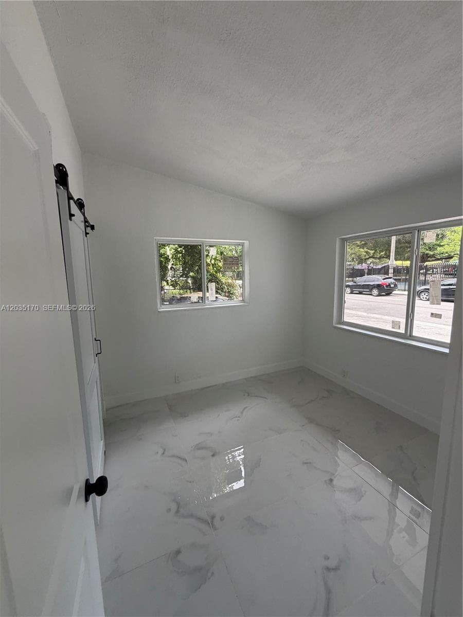 3220 Plaza St # 3220, Miami FL 33133 — 7