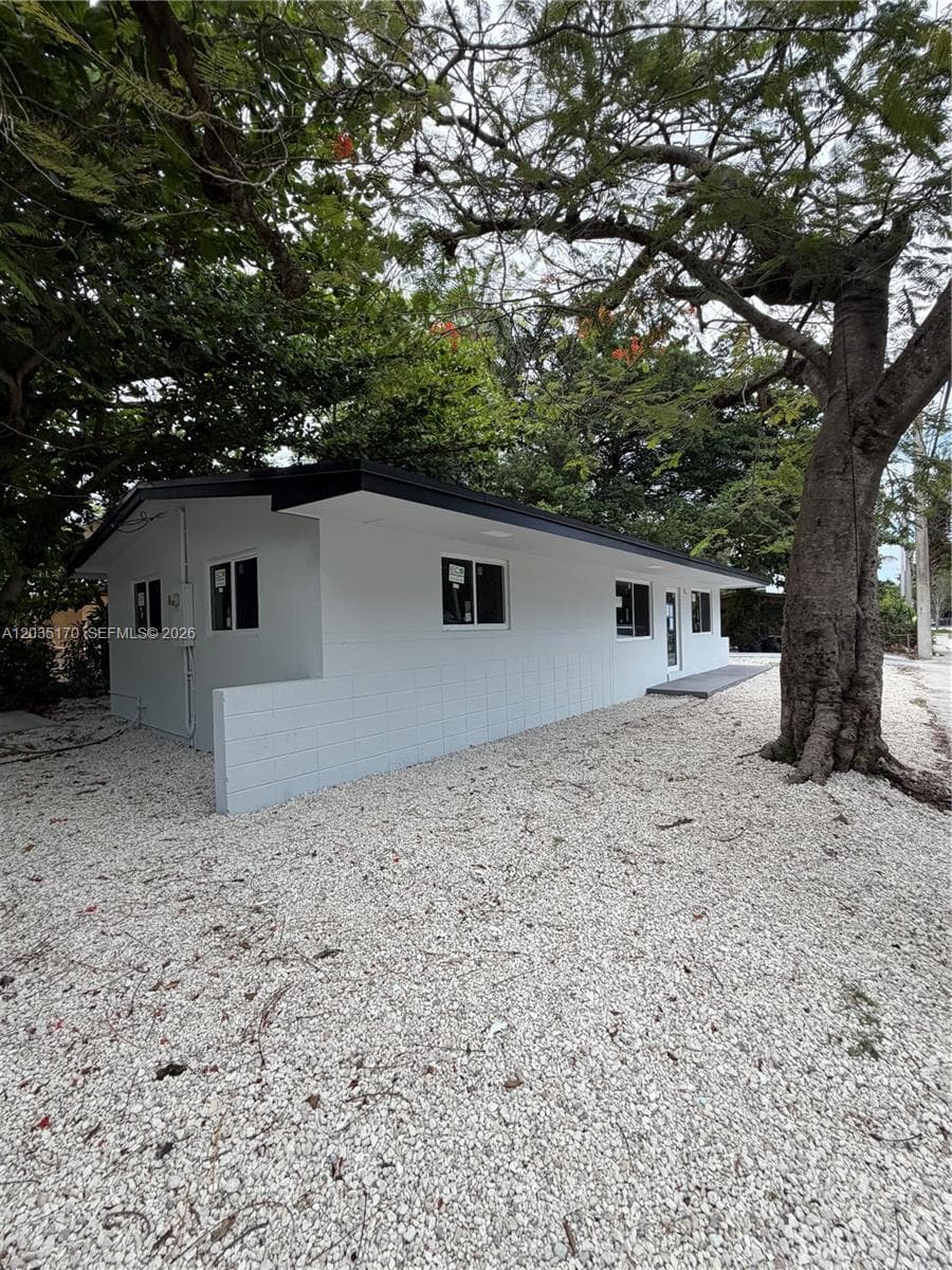 3220 Plaza St # 3220, Miami FL 33133 — 1