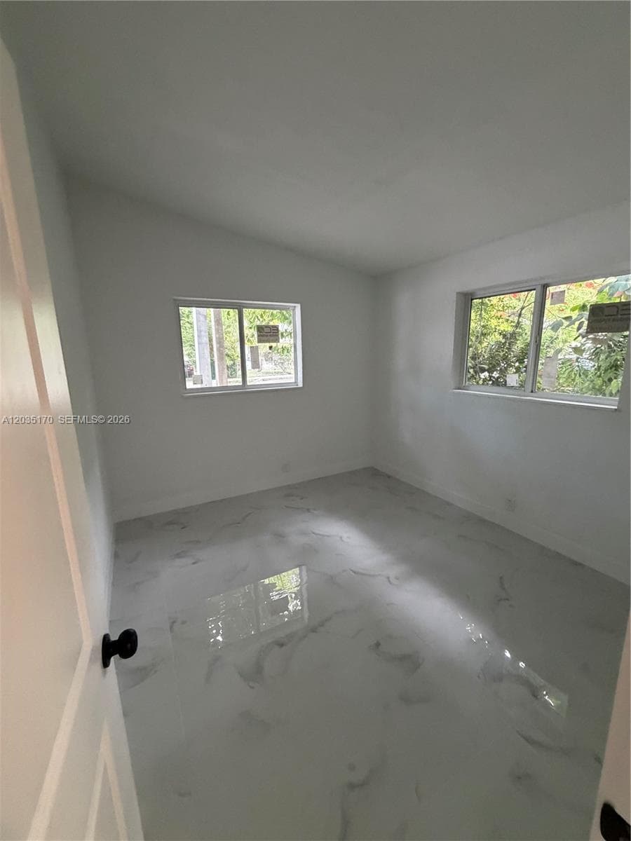 3220 Plaza St # 3220, Miami FL 33133 — 10