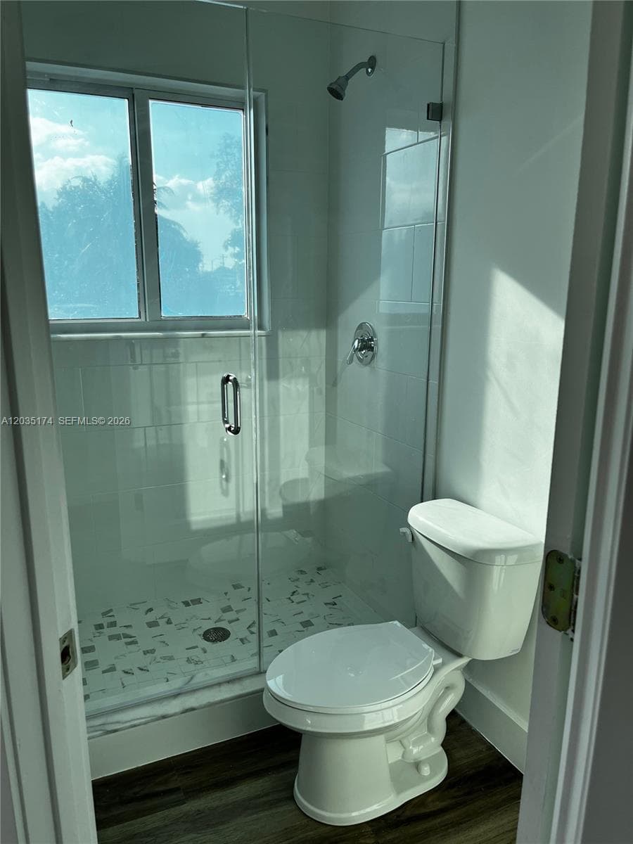 37 NW 70th St, Miami FL 33150 — 15