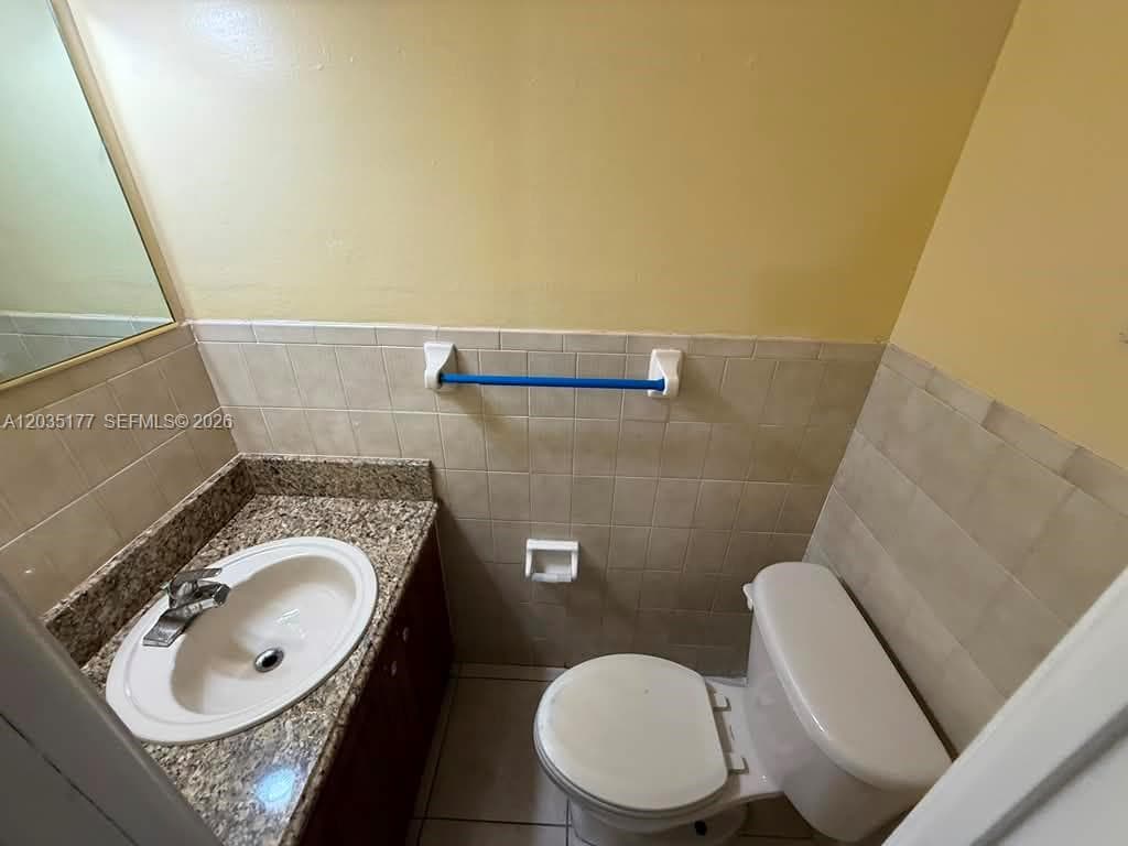 5 Olive Dr # 12, Hialeah FL 33010 — 6