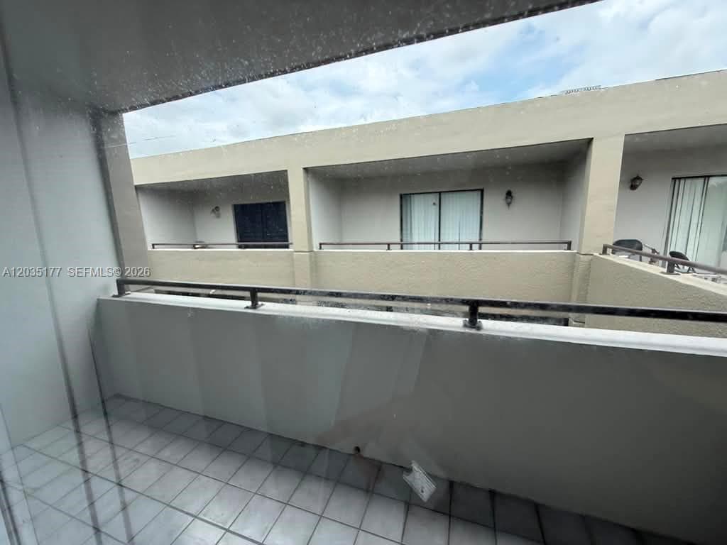 5 Olive Dr # 12, Hialeah FL 33010 — 12