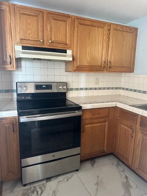 Pinebark Condo No 3, Miami, FL — 33