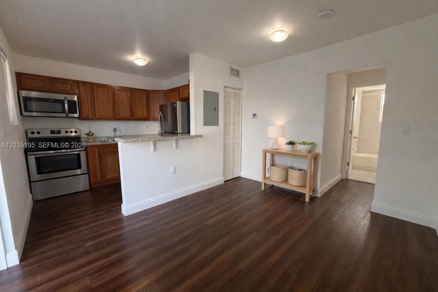 540 NW 7th St # 49, Miami FL 33136 — 2