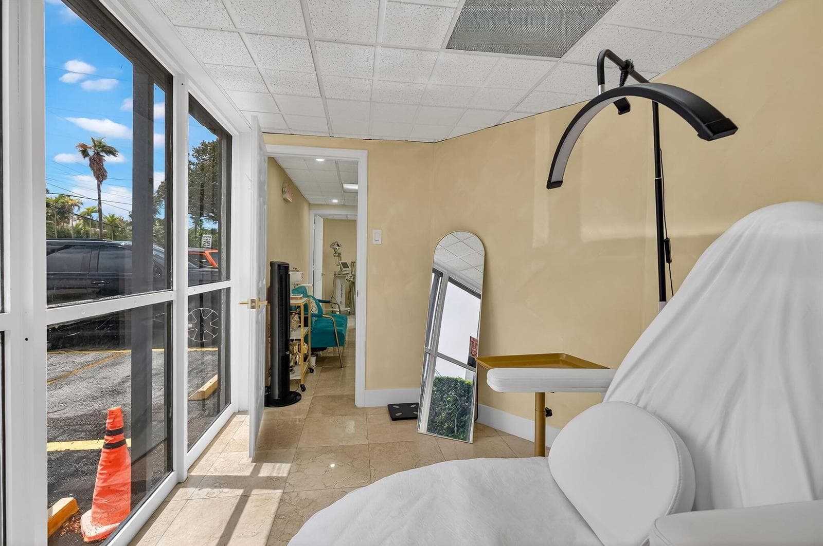 Null Null Avenue, Miami FL 33145 — 23