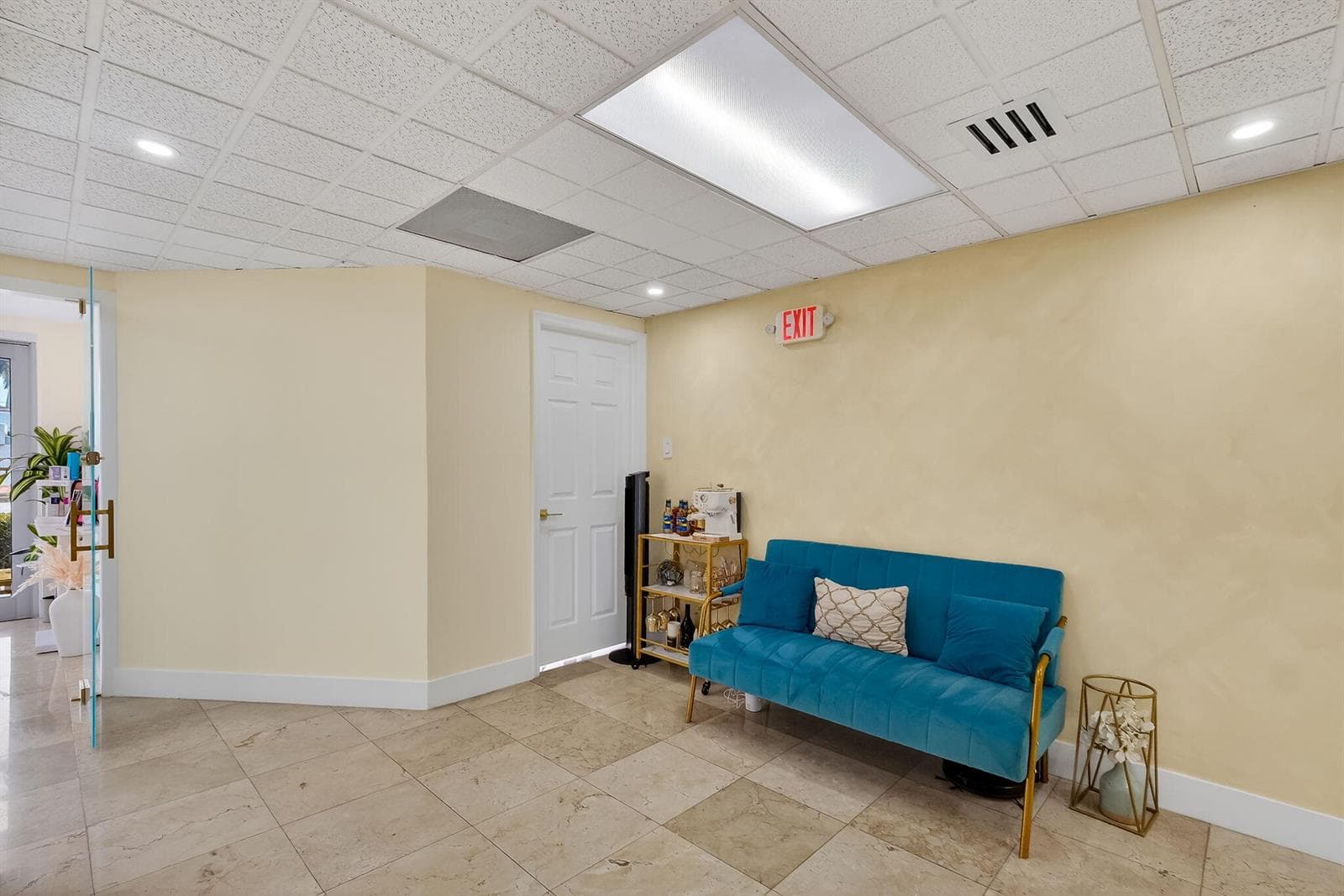 Null Null Avenue, Miami FL 33145 — 7