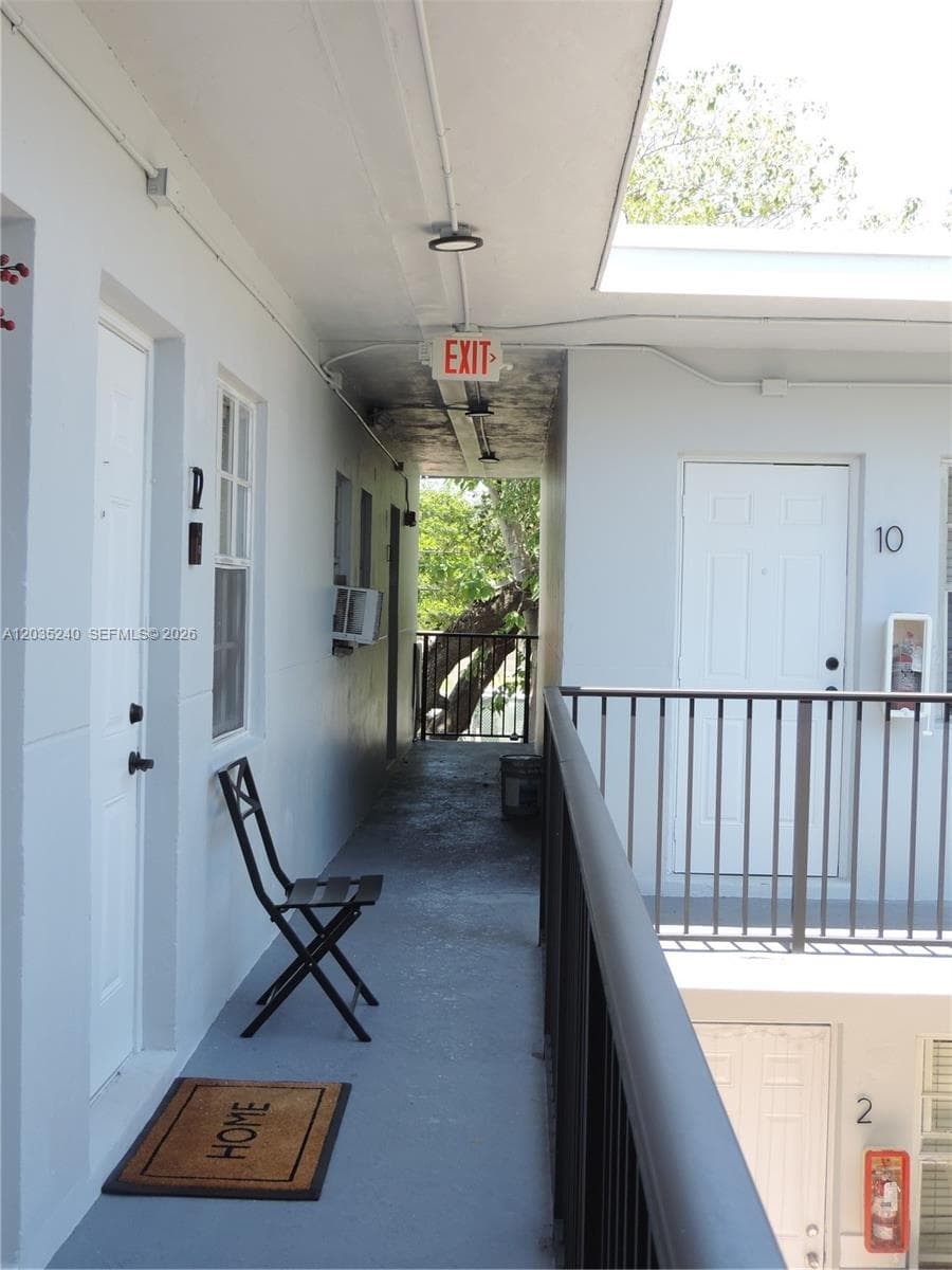 3615 Thomas Ave # 11, Miami FL 33133 — 5