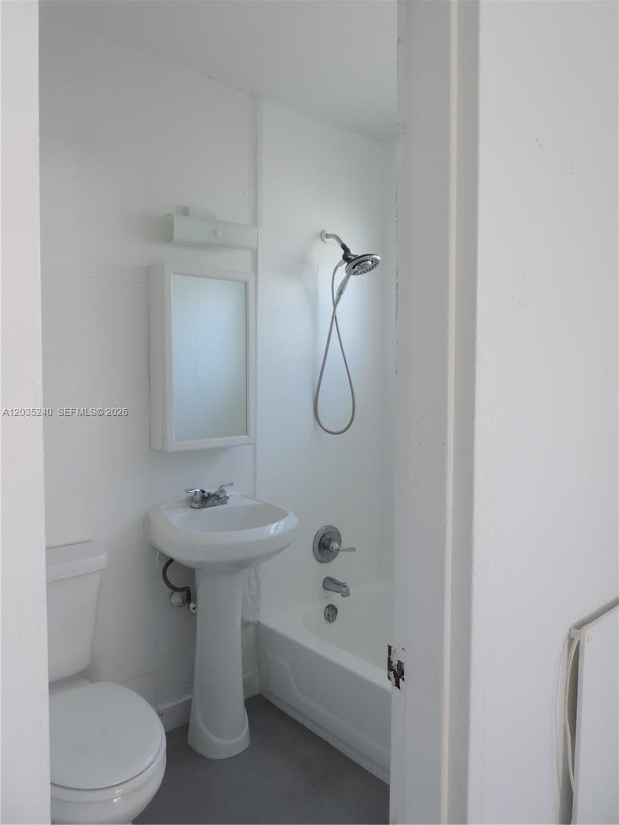 3615 Thomas Ave # 11, Miami FL 33133 — 15