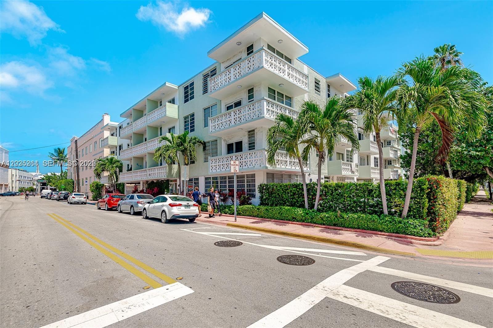949 Pennsylvania Ave # 307, Miami Beach FL 33139 — 1